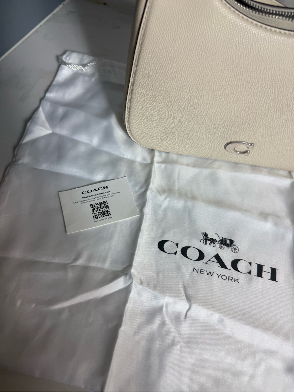 COACH Crossgrain leather small hobo crossbody bag - White NWT - Picture 13 of 16